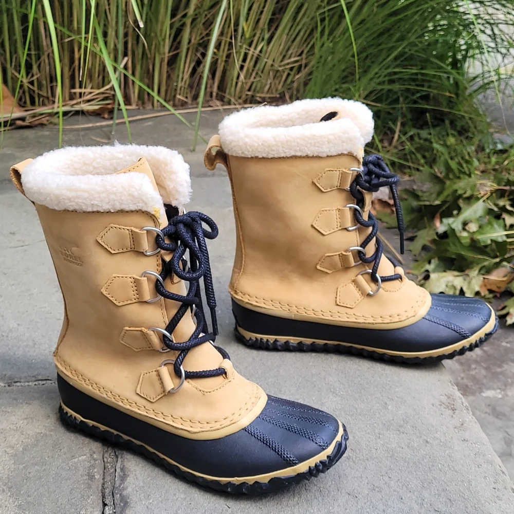 Sorel caribou slim boots